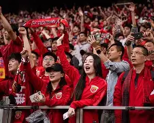 风云突变！上海海港今晚豪取连胜，社区盾版图或变，震撼外界，更衣室氛围转暖的简单介绍