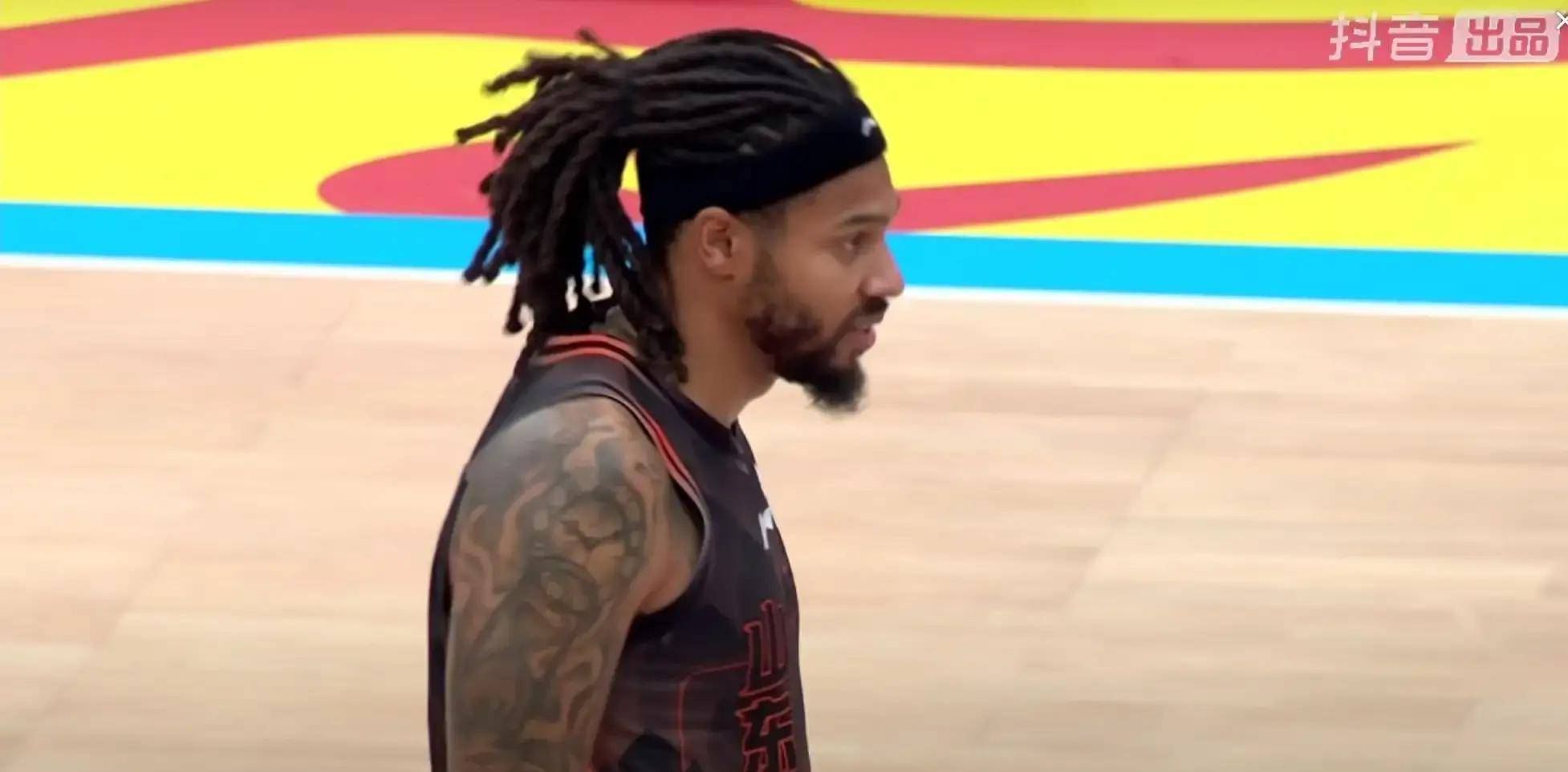 窗口期新疆广汇篮板制胜转会期曼城调整名单以备NBA常规赛，山东男篮清晨伤情更新都惊呆了的简单介绍