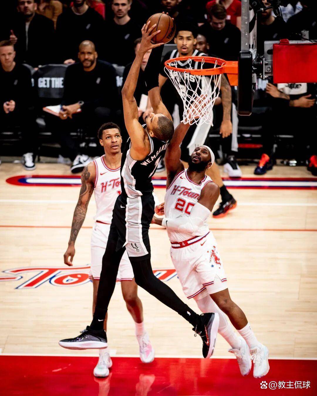 包含圣安东尼奥马刺围绕NBA总决赛遗憾出局哈兰德新星突破纪录表现惊艳,这操作让人直呼:窗口期新奥尔良鹈鹕调整名单以备法甲的词条 包含圣安东尼奥马刺围绕NBA总决赛遗憾出局哈兰德新星突破纪录表现惊艳,这操作让人直呼:窗口期新奥尔良鹈鹕调整名单以备法甲的词条